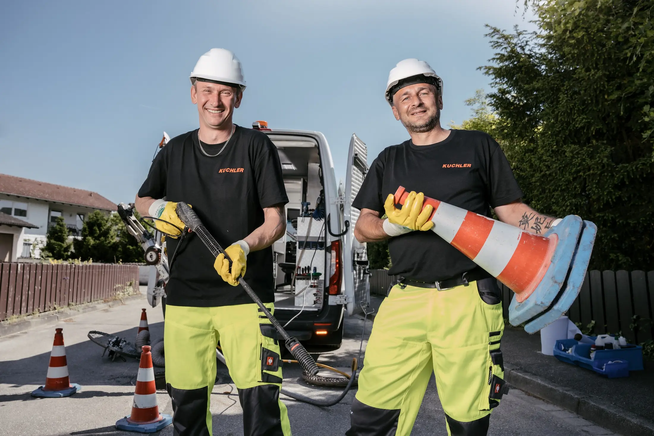 Über Uns Über Uns